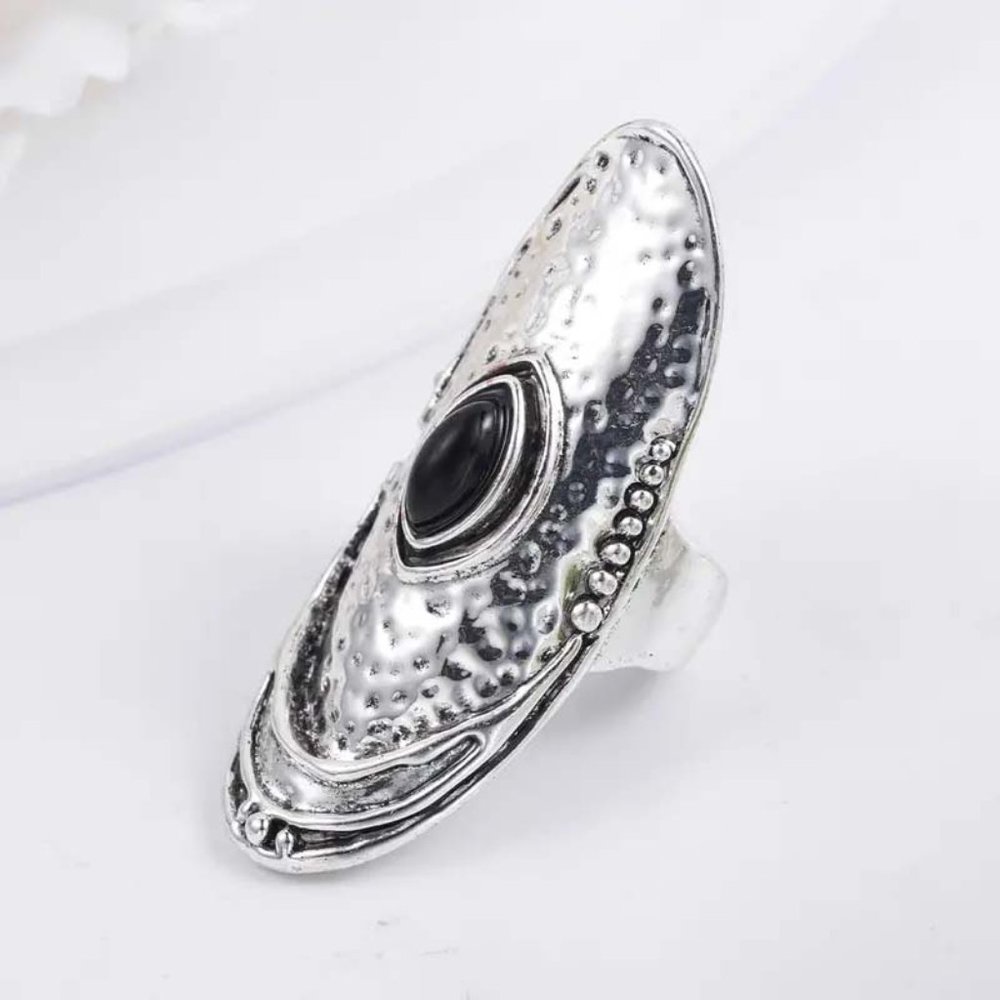 MASSIVE MINIMALIST 2"+ HAMMERED SILVERY FINISH W/ FAUX JET SET SZ. 9 RING 31